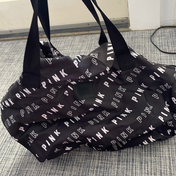 PINK black and white Duffle - Picture 2 of 4